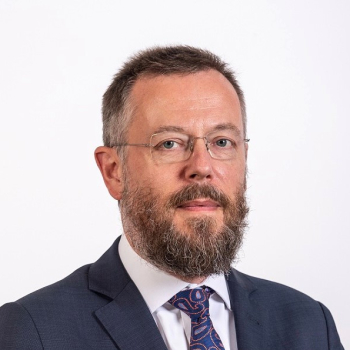 Dr Robert Arnott